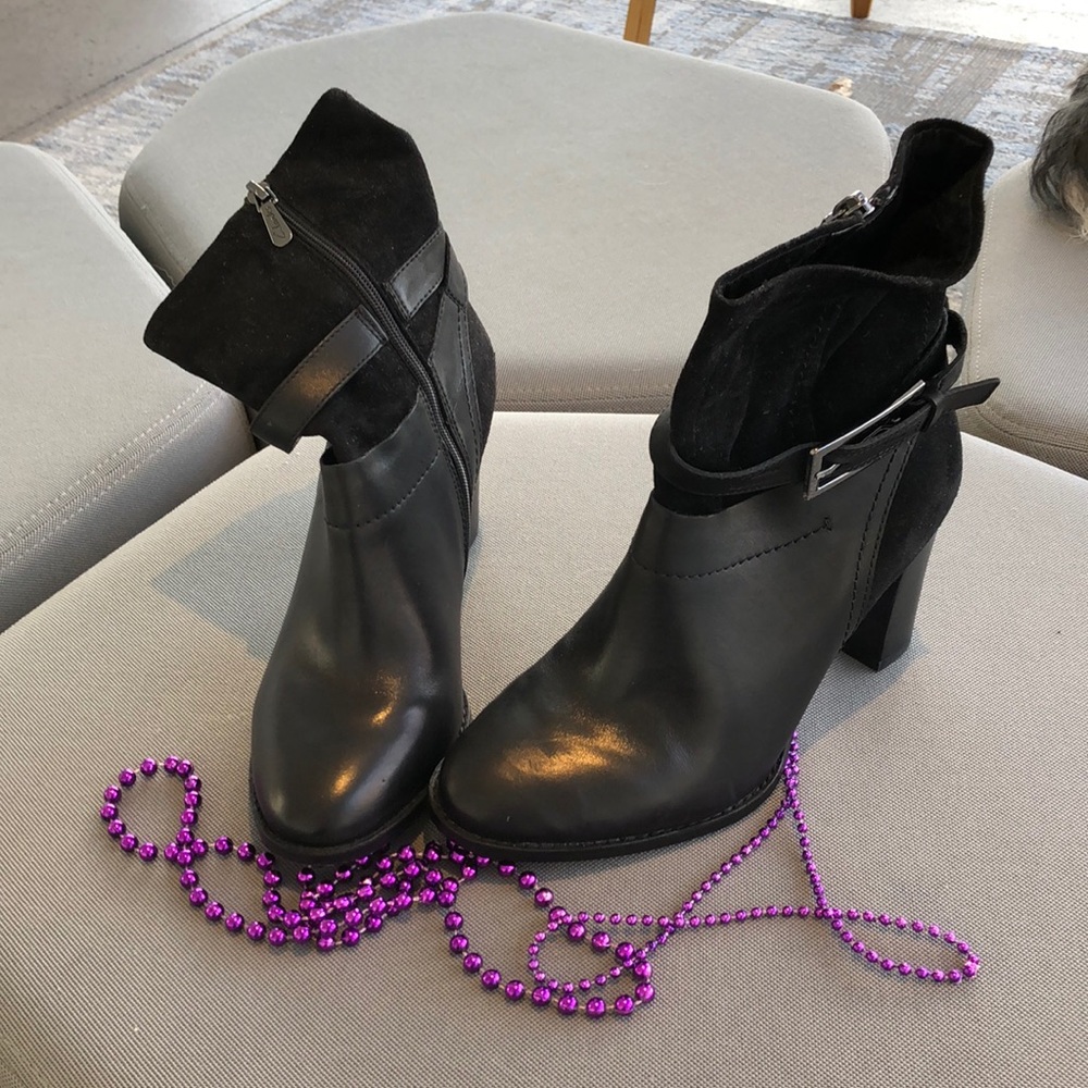 Clark leather/suede boots, Size 7, Black